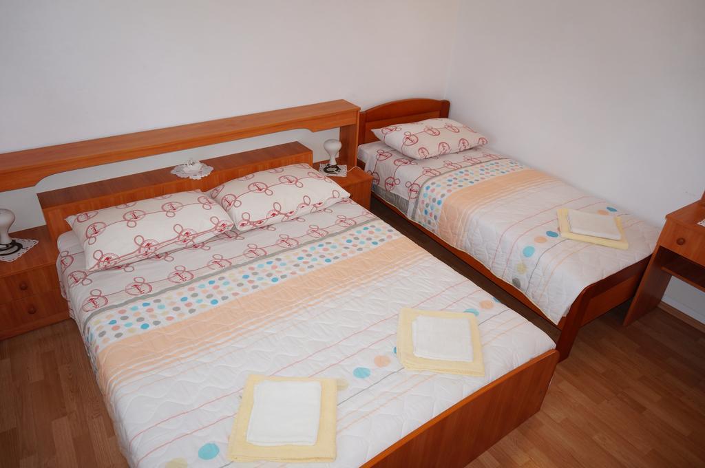 Apartments Ivona Lumbarda Habitación foto